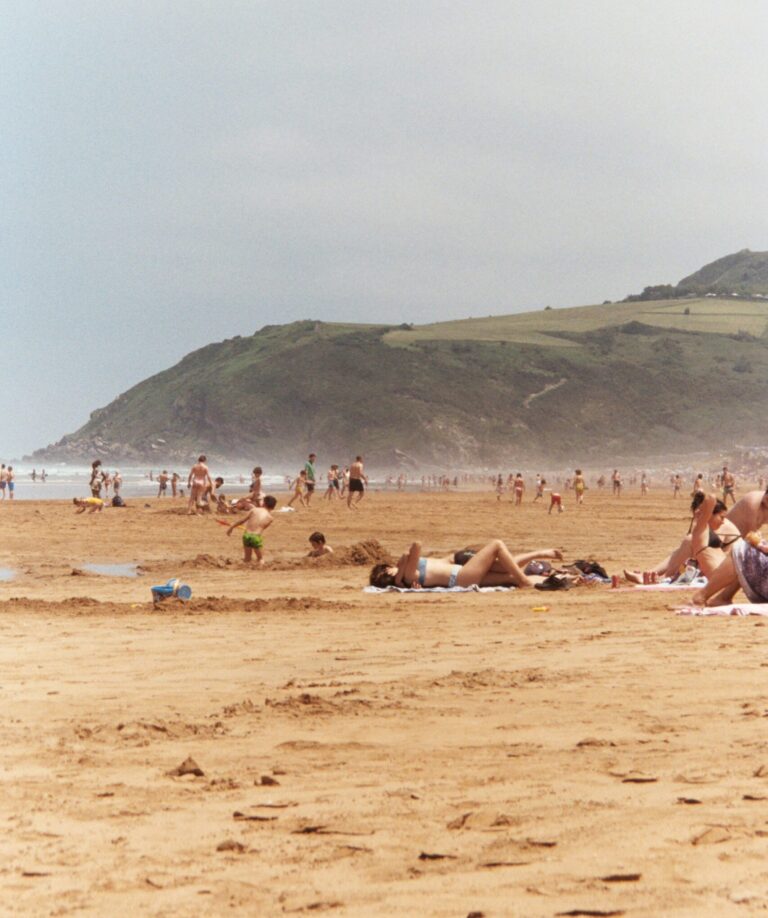 UK & IE Summer 1976 Just How Hot Feat